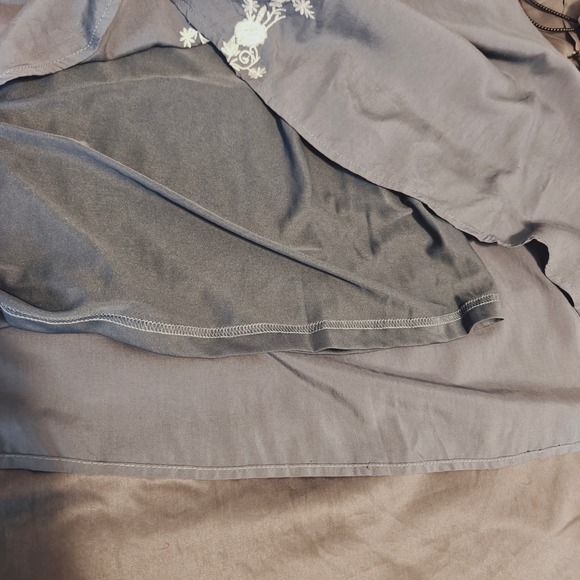 Saving Paige Blue Floral Embroidered V-Neck Empire Waist Maxi Dress Medium - Picture 9 of 12